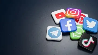 10 Best Social Media Platforms For Artists to Showcase & Grow Their Work