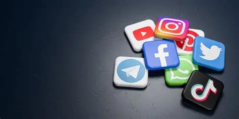 10 Best Social Media Platforms For Artists to Showcase & Grow Their Work